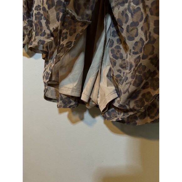 NEW EXPRESS LEOPARD PRINT SMOCKED RUFFLE ROMPER SIZE SMALL - Picture 5 of 5